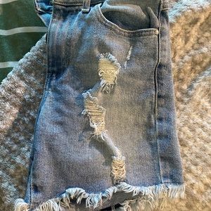 GUESS original distressed denim shorts light wash